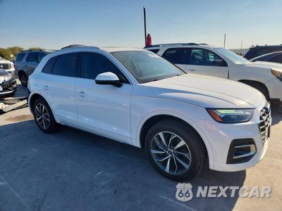 Czwarte zdjęcie samochodu z boku: 2021 AUDI Q5 PREMIUM VIN:WA1AAAFY6M2008645 - miniatura