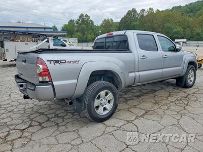 Trzecie zdjęcie samochodu z tyłu: 2015 TOYOTA TACOMA DOUBLE CAB LONG BED VIN:3TMMU4FN4FM073104 - miniatura