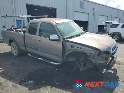 Czwarte zdjęcie samochodu z boku: 2000 TOYOTA TUNDRA SR5 VIN:5TBBT4411YS112303 - miniatura