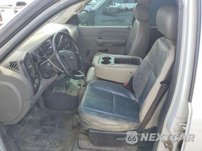 Zdjęcie 7 z 12 samochodu: 2009 CHEVROLET SILVERADO K2500 HEAVY DUTY VIN:1GCHK43K89F149784 - miniatura