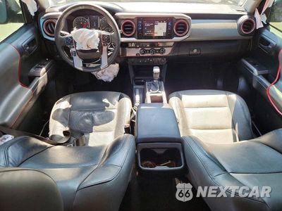 Zdjęcie 8 z 13 samochodu: 2017 TOYOTA TACOMA SR5 V6 VIN:3TMAZ5CN1HM026579 - miniatura