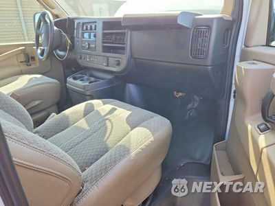 Zdjęcie 8 z 14 samochodu: 2024 CHEVROLET EXPRESS G2500 VIN:1GCWGAFP7R1278658 - miniatura