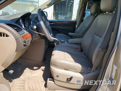 Zdjęcie 7 z 13 samochodu: 2014 CHRYSLER TOWN & COUNTRY TOURING VIN:2C4RC1BG3ER307674 - miniatura