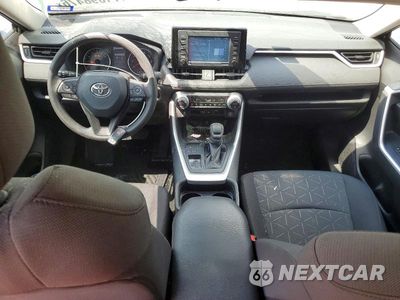 Zdjęcie 8 z 13 samochodu: 2021 TOYOTA RAV4 XLE VIN:2T3W1RFV8MC093755 - miniatura