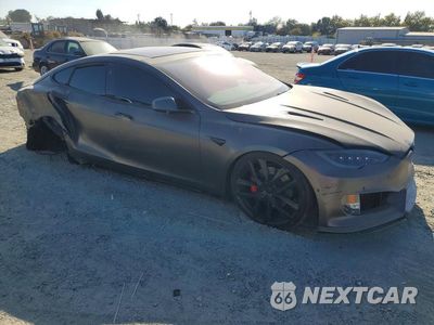 Czwarte zdjęcie samochodu z boku: 2018 TESLA MODEL S VIN:5YJSA1E48JF295424 - miniatura