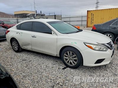 Czwarte zdjęcie samochodu z boku: 2016 NISSAN ALTIMA 2.5 S VIN:1N4AL3AP2GN372774 - miniatura