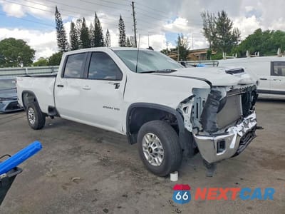 Czwarte zdjęcie samochodu z boku: 2025 CHEVROLET SILVERADO K2500 HEAVY DUTY LT VIN:1GC1KNE79SF318779 - miniatura