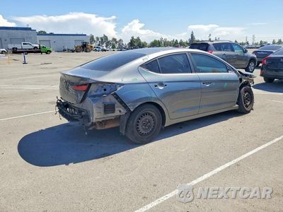 Trzecie zdjęcie samochodu z tyłu: 2019 HYUNDAI ELANTRA SE VIN:5NPD74LF7KH457494 - miniatura