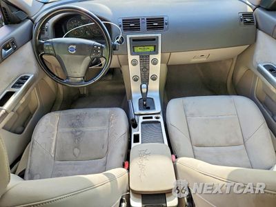 Zdjęcie 8 z 12 samochodu: 2010 VOLVO S40 2.4I VIN:YV1382MSXA2508117 - miniatura