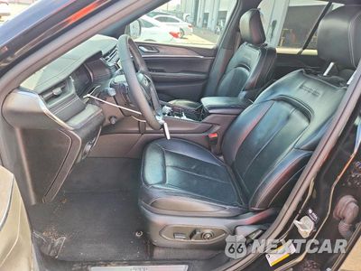 Zdjęcie 7 z 13 samochodu: 2023 JEEP GRAND CHEROKEE OVERLAND VIN:1C4RJHDG4PC670511 - miniatura