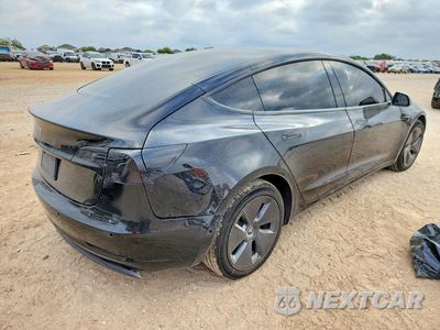 Trzecie zdjęcie samochodu z tyłu: 2019 TESLA MODEL 3 VIN:5YJ3E1EA5KF410769 - miniatura