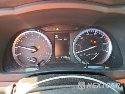 Zdjęcie 9 z 14 samochodu: 2019 TOYOTA HIGHLANDER XLE VIN:5TDKZRFH2KS552227 - miniatura