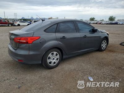 Trzecie zdjęcie samochodu z tyłu: 2016 FORD FOCUS S VIN:1FADP3E25GL369136 - miniatura