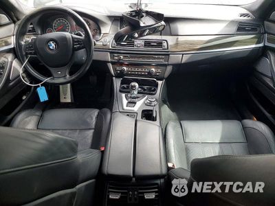 Zdjęcie 8 z 12 samochodu: 2013 BMW M5 VIN:WBSFV9C54DD096973 - miniatura