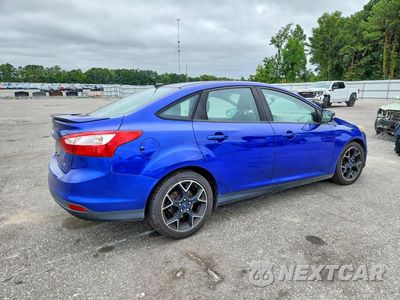 Trzecie zdjęcie samochodu z tyłu: 2014 FORD FOCUS SE SE VIN:1FADP3F26EL134160 - miniatura