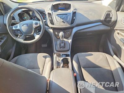 Zdjęcie 8 z 13 samochodu: 2016 FORD ESCAPE S VIN:1FMCU0F74GUA49674 - miniatura