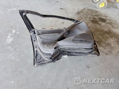Zdjęcie 12 z 13 samochodu: 2013 VOLKSWAGEN GTI VIN:WVWGD7AJ4DW025568 - miniatura