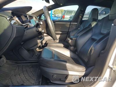 Zdjęcie 7 z 12 samochodu: 2015 TESLA MODEL S VIN:5YJSA1E20FF117304 - miniatura