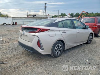Trzecie zdjęcie samochodu z tyłu: 2017 TOYOTA PRIUS PRIME PLUS VIN:JTDKARFP2H3064985 - miniatura