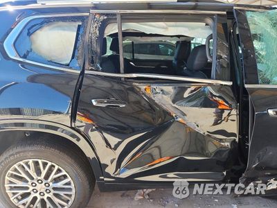 Zdjęcie 11 z 13 samochodu: 2026 GMC ACADIA DENALI VIN:1GKENLKS0TJ105454 - miniatura