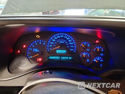 Zdjęcie 9 z 12 samochodu: 2004 GMC NEW SIERRA K1500 VIN:1GTEK19T44E300541 - miniatura