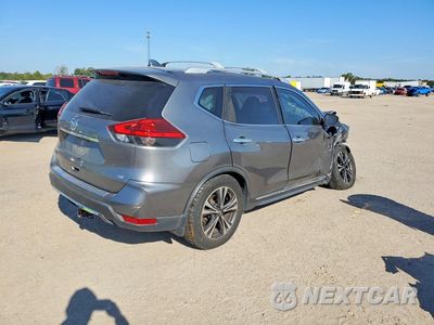 Piąte zdjęcie samochodu w środku: 2018 NISSAN ROGUE VIN:JN8AT2MT8JW455256 - miniatura