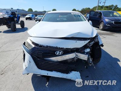 Piąte zdjęcie samochodu w środku: 2017 HYUNDAI IONIQ BLUE VIN:KMHC65LC3HU035520 - miniatura