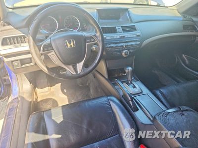 Zdjęcie 8 z 12 samochodu: 2011 HONDA ACCORD EXL VIN:1HGCS1B8XBA000666 - miniatura