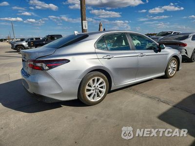 Trzecie zdjęcie samochodu z tyłu: 2023 TOYOTA CAMRY LE VIN:4T1C11AK6PU791150 - miniatura