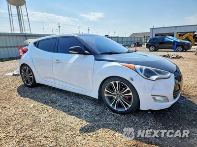 Czwarte zdjęcie samochodu z boku: 2013 HYUNDAI VELOSTER BASE VIN:KMHTC6AD1DU123907 - miniatura