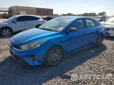2023 KIA FORTE GT LINE 3KPF54AD9PE647633 - główne zdjęcie licytacji z USA - miniatura
