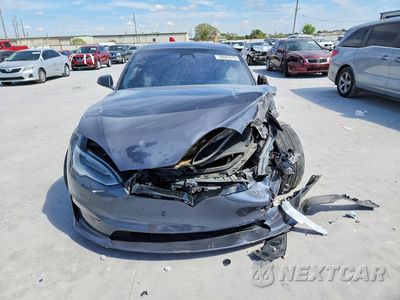 Piąte zdjęcie samochodu w środku: 2021 TESLA MODEL S VIN:5YJSA1E57MF456472 - miniatura