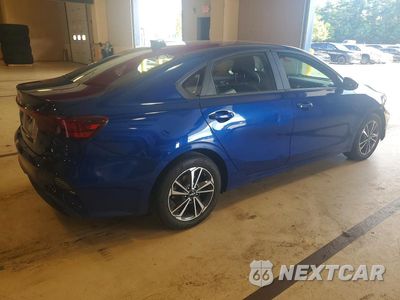 Trzecie zdjęcie samochodu z tyłu: 2024 KIA FORTE LXS VIN:3KPF24AD7RE758077 - miniatura