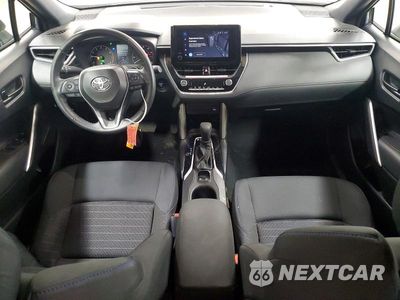 Zdjęcie 8 z 13 samochodu: 2024 TOYOTA COROLLA CROSS HYBRID SE VIN:7MUFBABGXRV042518 - miniatura