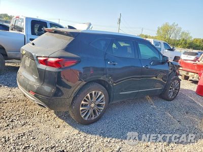 Trzecie zdjęcie samochodu z tyłu: 2021 CHEVROLET BLAZER PREMIER VIN:3GNKBFRS2MS544743 - miniatura