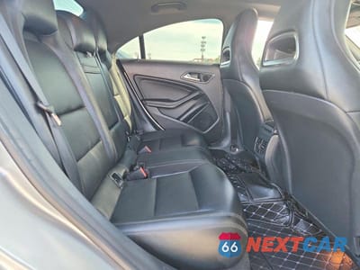 Zdjęcie 10 z 12 samochodu: 2015 MERCEDES-BENZ CLA 250 VIN:WDDSJ4EB0FN239122 - miniatura