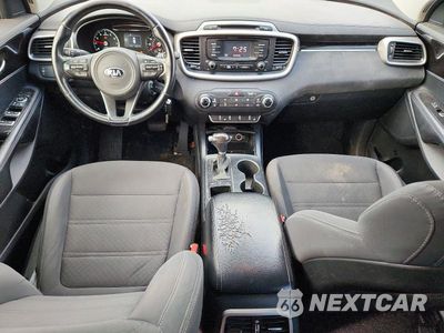 Zdjęcie 8 z 13 samochodu: 2016 KIA SORENTO LX V6 VIN:5XYPGDA52GG099176 - miniatura