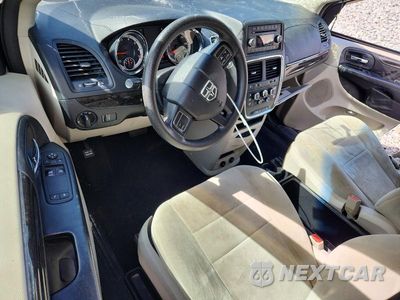 Zdjęcie 8 z 14 samochodu: 2012 DODGE GRAND CARAVAN SE VIN:2C4RDGBG5CR409037 - miniatura