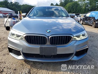 Piąte zdjęcie samochodu w środku: 2020 BMW M550XI VIN:WBAJS7C0XLBN96498 - miniatura