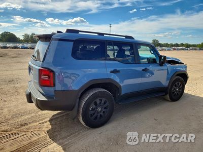 Trzecie zdjęcie samochodu z tyłu: 2025 TOYOTA LAND CRUISER BASE VIN:JTEABFAJ2SK031066 - miniatura