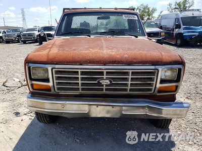 Piąte zdjęcie samochodu w środku: 1983 FORD F350 VIN:2FDJF37G2DCA34023 - miniatura