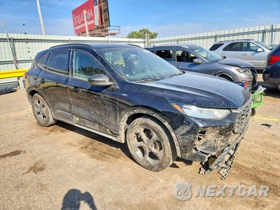 Czwarte zdjęcie samochodu z boku: 2024 FORD ESCAPE ST LINE VIN:1FMCU0MN0RUA78805 - miniatura