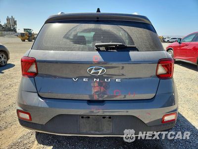 Zdjęcie 6 z 14 samochodu: 2020 HYUNDAI VENUE SEL VIN:KMHRC8A32LU026405 - miniatura