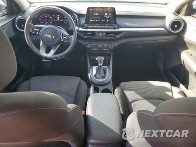 Zdjęcie 8 z 12 samochodu: 2023 KIA FORTE LXS VIN:3KPF24AD4PE630280 - miniatura