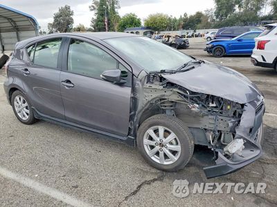 Czwarte zdjęcie samochodu z boku: 2017 TOYOTA PRIUS C TWO VIN:JTDKDTB37H1595134 - miniatura