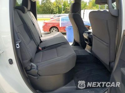Zdjęcie 10 z 13 samochodu: 2026 TOYOTA TUNDRA SR VIN:5TFKB5DB2TX338636 - miniatura
