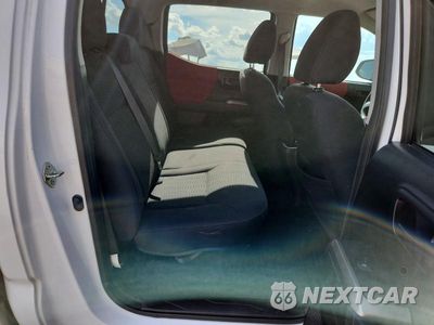 Zdjęcie 10 z 13 samochodu: 2019 TOYOTA TACOMA SR5 V6 VIN:3TMAZ5CN8KM083241 - miniatura