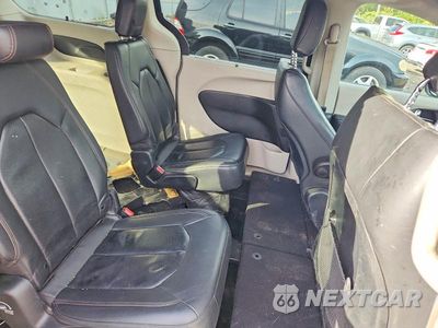 Zdjęcie 11 z 13 samochodu: 2020 CHRYSLER PACIFICA TOURING L VIN:2C4RC1BG3LR137667 - miniatura