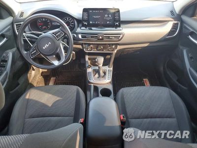 Zdjęcie 8 z 12 samochodu: 2023 KIA SELTOS LX VIN:KNDEPCAA8P7368678 - miniatura