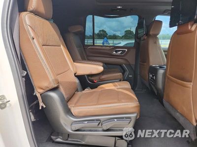 Zdjęcie 11 z 13 samochodu: 2021 CHEVROLET SUBURBAN K1500 HIGH COUNTRY VIN:1GNSKGKL9MR209264 - miniatura
